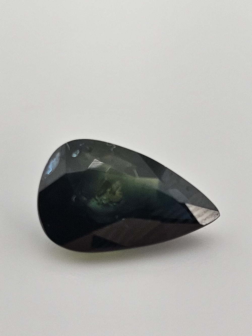 Certified 3.49ct. Teardrop Faceted Dark Green-Blue Sapphire Gemstone
